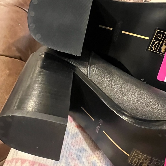 NEW DOLCE VITA Falon Western Leather Booties Black Leather for women 663mn - Picture 8 of 9